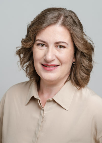 BEÁTA HAJDU